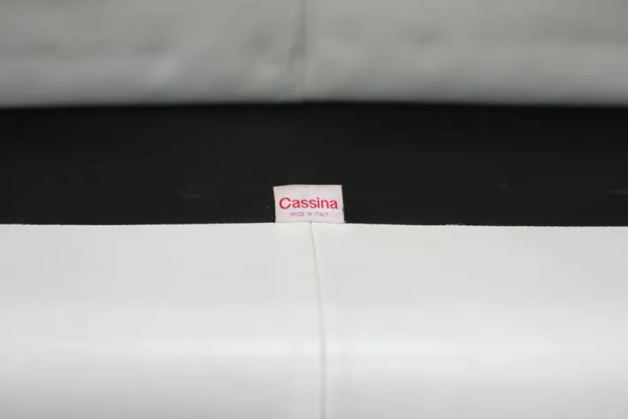Pamono Maralunga Sofa in White Leather by Vico Magistretti for Cassina, Italy, 1970s New