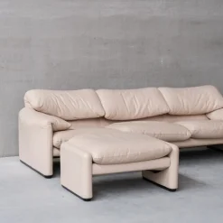 Pamono Maralunga Sofas and Armchairs by Vico Magisretti for Cassina, 1990s, Set of 5 Hot