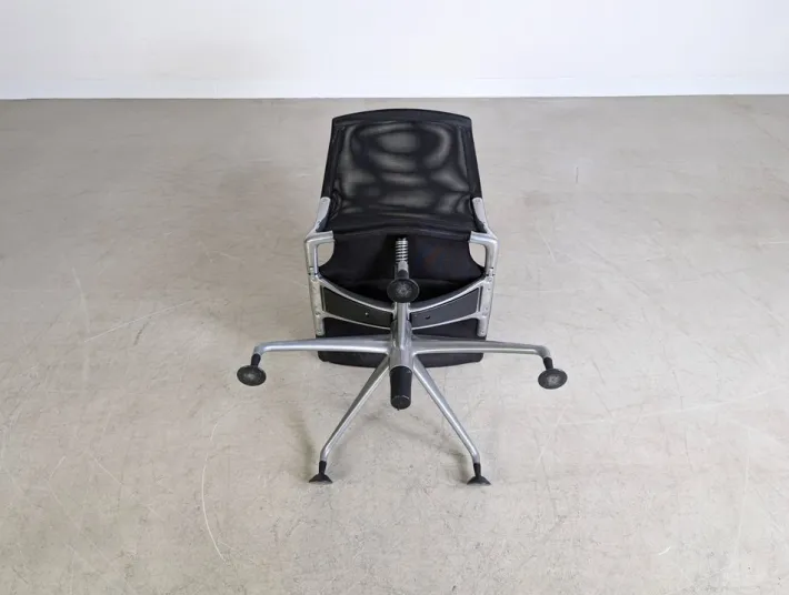 Pamono Medapal Office Chair from Vitra Outlet