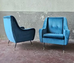 Pamono Mid-Century Armchairs in Blue Velvet, Italy, 1950s, Set of 2 Outlet