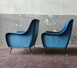 Pamono Mid-Century Armchairs in Blue Velvet, Italy, 1950s, Set of 2 Outlet