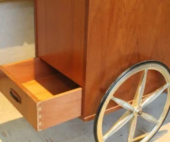 Pamono Mid-Century Bar Cart in the style of Jaques Adnet, 1960s Outlet