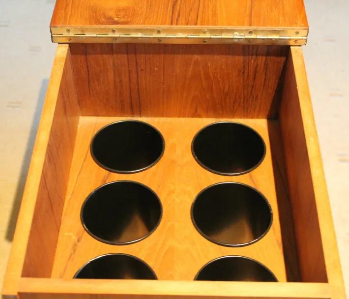 Pamono Mid-Century Bar Cart in the style of Jaques Adnet, 1960s Outlet