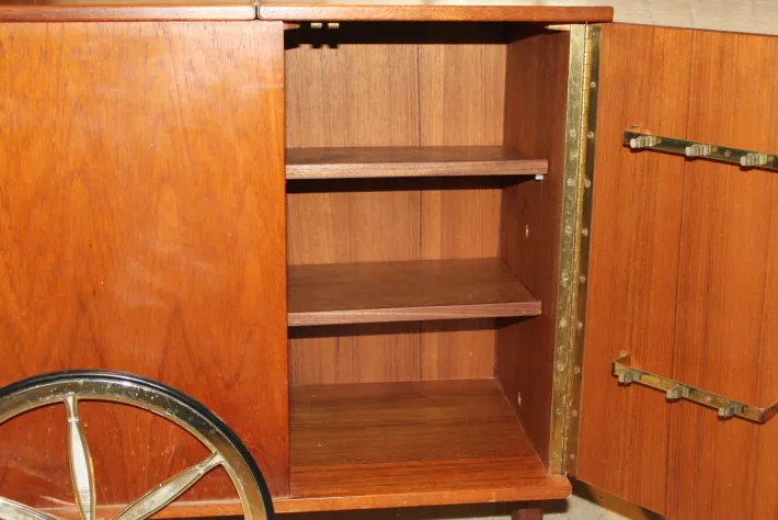 Pamono Mid-Century Bar Cart in the style of Jaques Adnet, 1960s Outlet