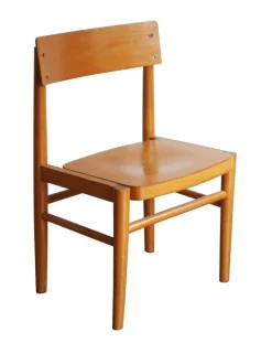 Pamono Mid-Century Children's Chair from Ton, 1960s Discount