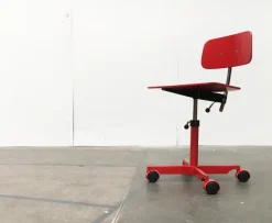 Pamono Mid-Century Danish Children's Swivel Chair by Jørgen Rasmussen for Kevi Best