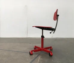 Pamono Mid-Century Danish Children's Swivel Chair by Jørgen Rasmussen for Kevi Best