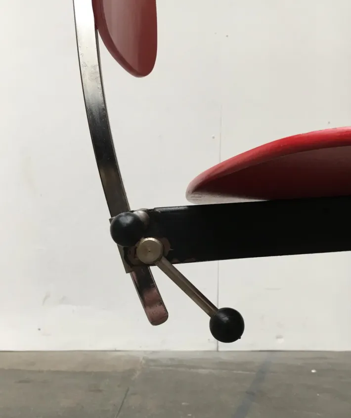 Pamono Mid-Century Danish Children's Swivel Chair by Jørgen Rasmussen for Kevi Best