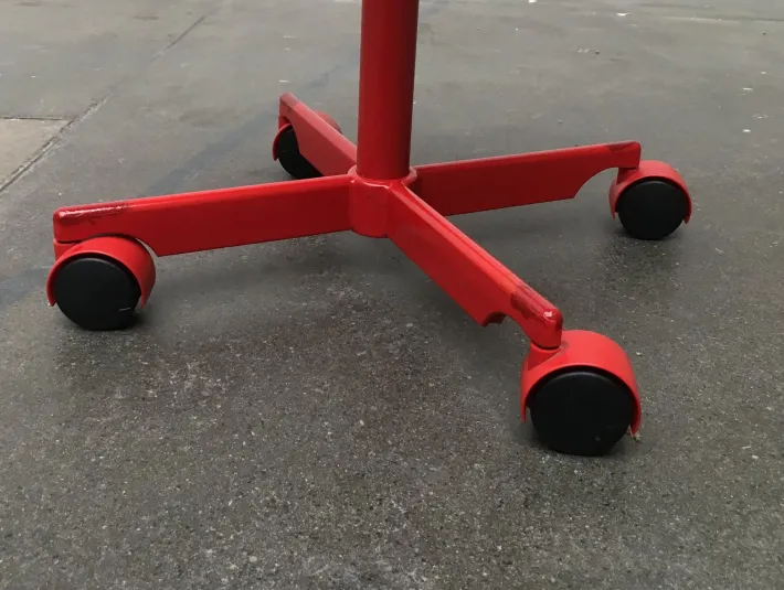 Pamono Mid-Century Danish Children's Swivel Chair by Jørgen Rasmussen for Kevi Best