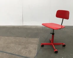 Pamono Mid-Century Danish Children's Swivel Chair by Jørgen Rasmussen for Kevi Best