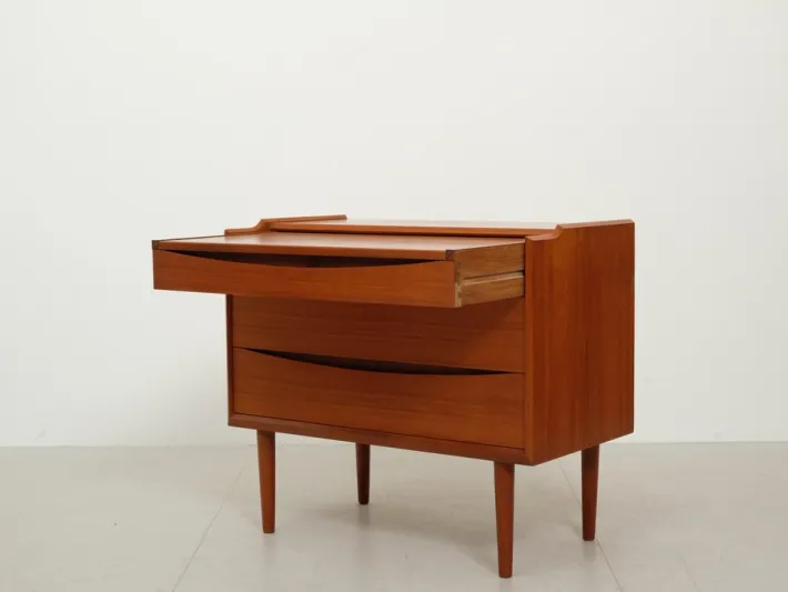Pamono Mid-Century Danish Dressing Table in Teak, 1960 Hot