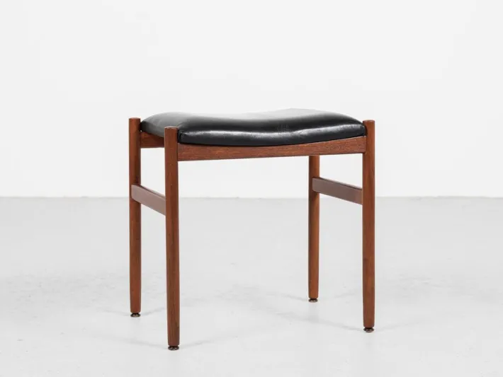 Pamono Mid-Century Danish Dressing Table in Teak with Ottoman from Dyrlund, 1960s, Set of 2 Sale