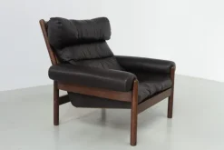 Pamono Mid-Century Danish Leather Lounge Chair in the style of Norell, 1960s Best