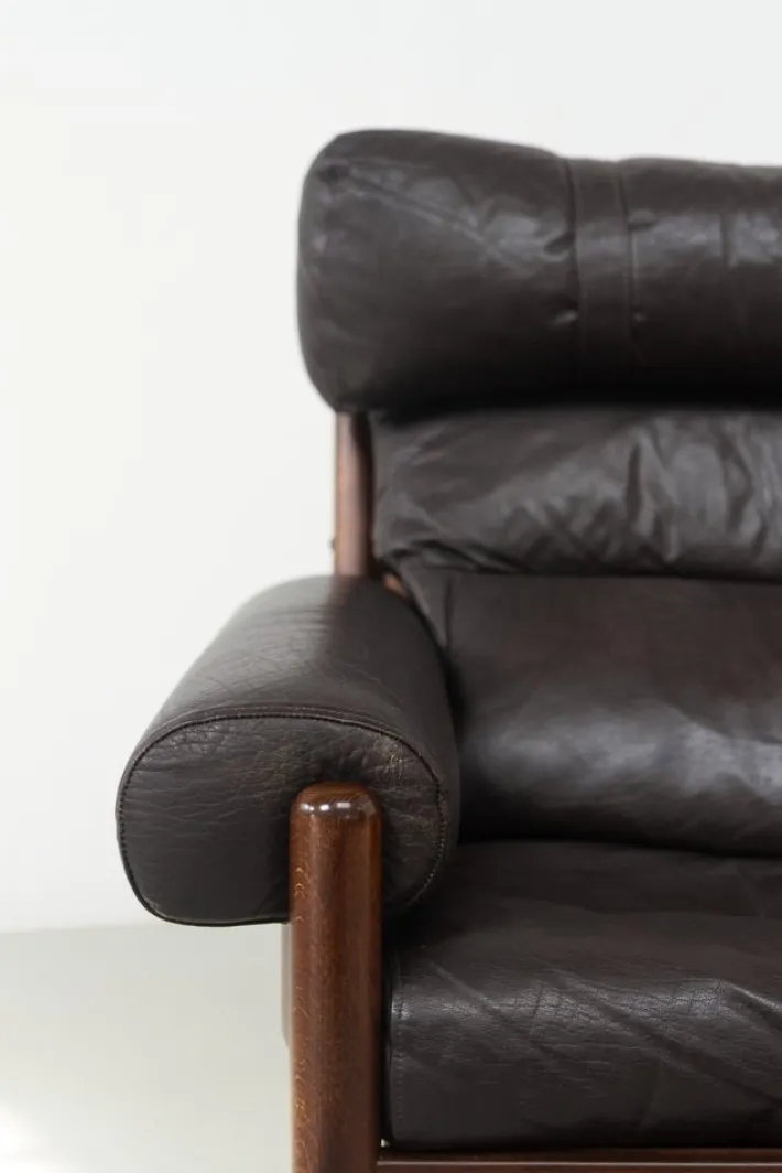 Pamono Mid-Century Danish Leather Lounge Chair in the style of Norell, 1960s Best