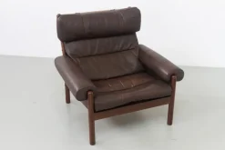 Pamono Mid-Century Danish Leather Lounge Chair in the style of Norell, 1960s Best