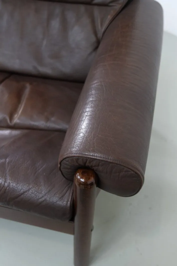 Pamono Mid-Century Danish Leather Lounge Chair in the style of Norell, 1960s Best
