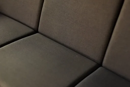Pamono Mid-Century Danish Modern Brown 3-Seater Sofa by Folke Ohlsson for Fritz Hansen, 1960s Sale