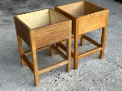 Pamono Mid-Century Danish Oak Cube Flower Tables, 1960s, Set of 2 Hot