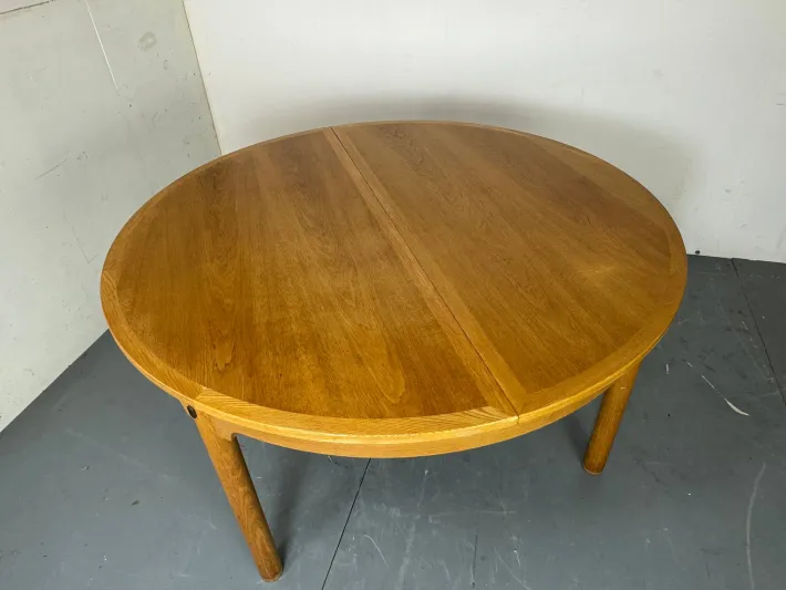 Pamono Mid-Century Danish Round Extendable Oak Dining Table by Borge Mogensen for Karl Andersson & Söner, 1950s Discount