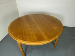 Pamono Mid-Century Danish Round Extendable Oak Dining Table by Borge Mogensen for Karl Andersson & Söner, 1950s Discount