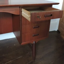 Pamono Mid-Century Danish Teak Desk, 1960s Hot