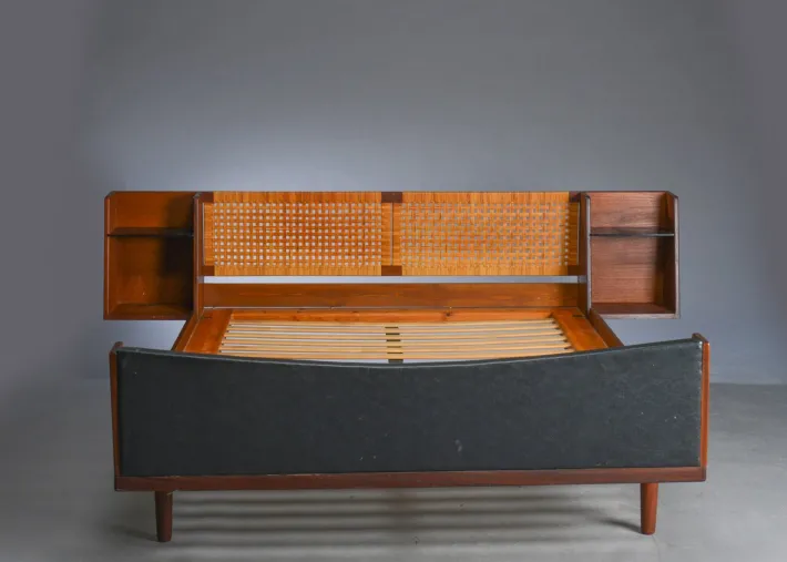 Pamono Mid-Century Danish Teak Double Bed with Cane Headboard by Hans J. Wegner for Getama, 1960s Hot