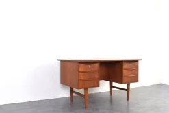 Pamono Mid-Century Danish Teak Executive Desk, 1960s Hot