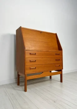 Pamono Mid-Century Danish Teak Secretary from Dyrlund, 1960s Outlet