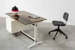 Pamono Mid-Century Desk by Etienne Fermigier, 1970s Outlet