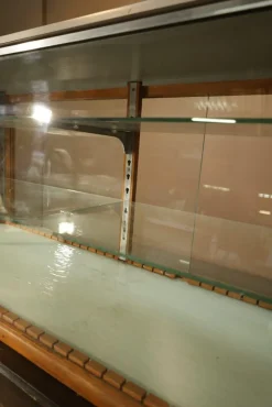 Pamono Mid-Century Display Case, 1950s Online