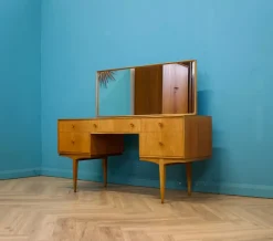 Pamono Mid-Century Dressing Table in Teak Veneer from McIntosh, 1960s Online