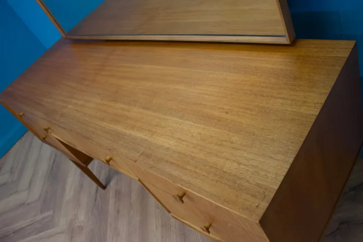 Pamono Mid-Century Dressing Table in Teak Veneer from McIntosh, 1960s Online