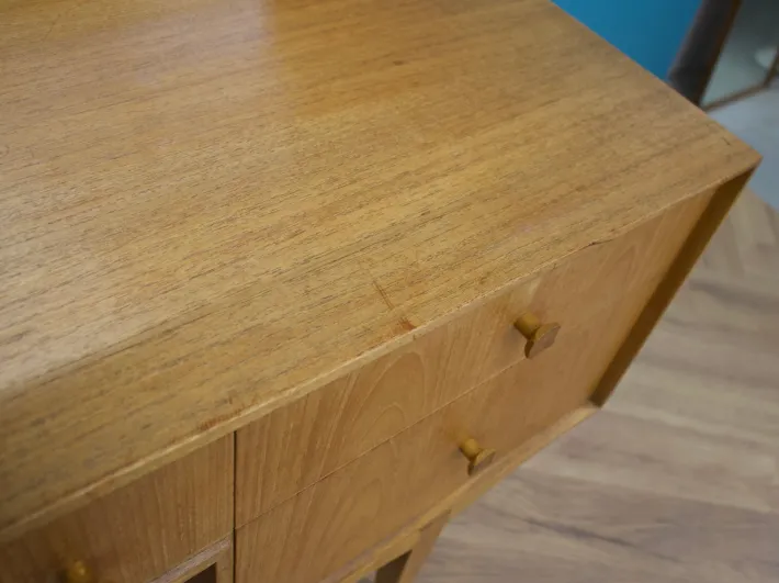 Pamono Mid-Century Dressing Table in Teak Veneer from McIntosh, 1960s Online