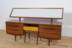 Pamono Mid-Century Dressing Table and Stool from White and Newton, United Knigdom, 1960s, Set of 2 Sale