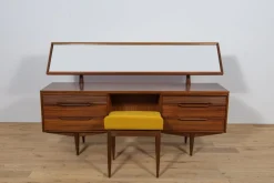 Pamono Mid-Century Dressing Table and Stool from White and Newton, United Knigdom, 1960s, Set of 2 Sale