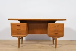 Pamono Mid-Century Freestanding Teak Desk, Denmark, 1960s Sale