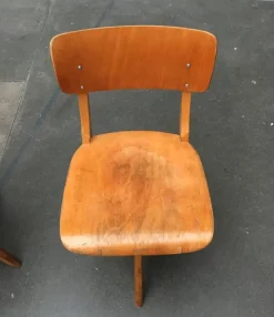 Pamono Mid-Century German Wooden Children Swivel Chair from Casala Outlet