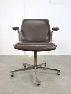 Pamono Mid-Century Italian Brown Leather Swivel Chair New