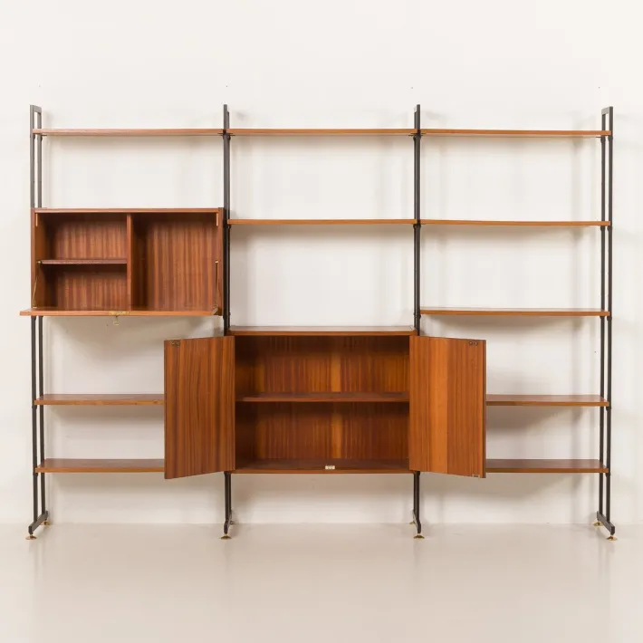 Pamono Mid-Century Italian Free-Standing 3-Bay Wall Unit in Teak, 1970s Outlet