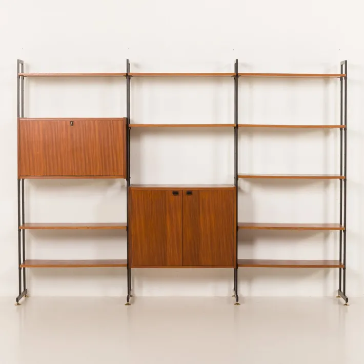 Pamono Mid-Century Italian Free-Standing 3-Bay Wall Unit in Teak, 1970s Outlet