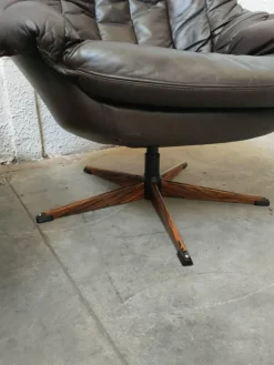 Pamono Mid-Century Leather Swivel Armchair from Bramin, Denmark Hot