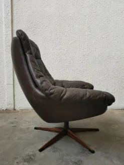 Pamono Mid-Century Leather Swivel Armchair from Bramin, Denmark Hot