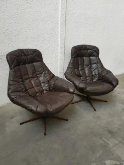 Pamono Mid-Century Leather Swivel Armchair from Bramin, Denmark Hot