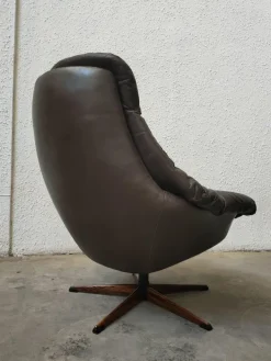 Pamono Mid-Century Leather Swivel Armchair from Bramin, Denmark Hot