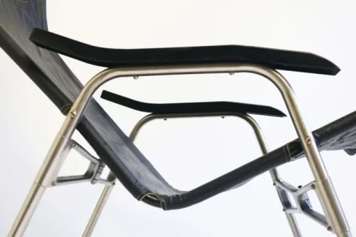 Pamono Mid-Century Modern Black Leather Rocking Chair by Takeshi Nii, 1960s Outlet
