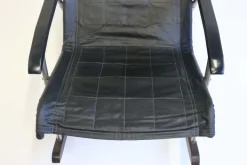 Pamono Mid-Century Modern Black Leather Rocking Chair by Takeshi Nii, 1960s Outlet
