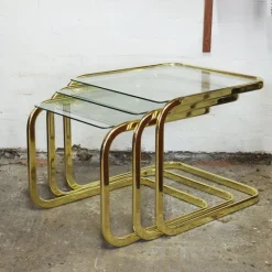 Pamono Mid-Century Modern Brass and Smoked Glass Nesting Tables by Milo Baughman, 1970s, Set of 3 Best
