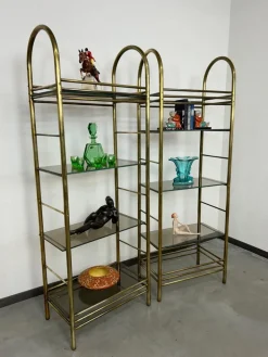 Pamono Mid-Century Modern Brass Etagere, 1970s Online
