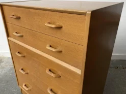 Pamono Mid-Century Modern Chest of Drawers in Oak from G-Plan, 1950s Sale