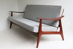 Pamono Mid-Century Modern Danish Three-Seater Sofa in Teak, 1950